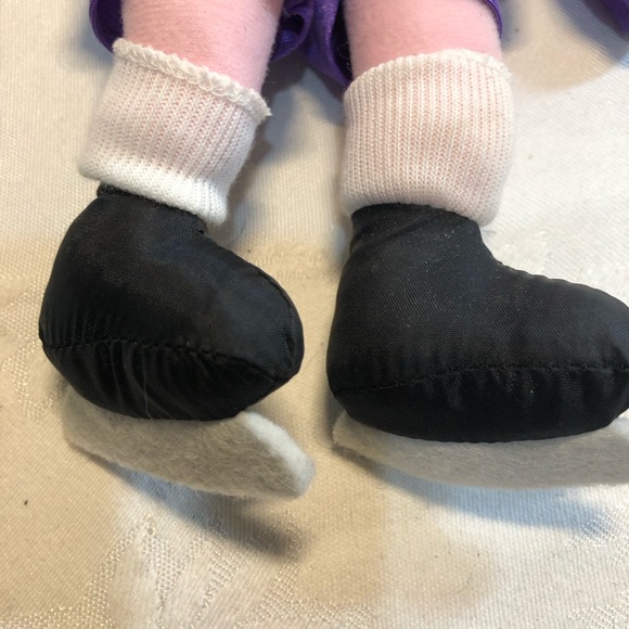 Vintage 1995 Hockey Miss Piggy Muppets McDonald’s NHL - Picture 7 of 7